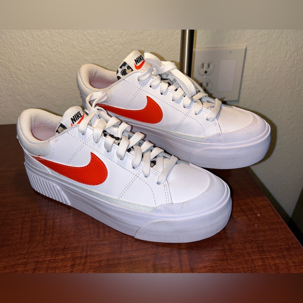 Women’s Nike Court Legacy Lift - Size 7 - Orange and White - Like New!